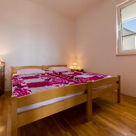 Apartment Roko *
